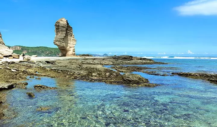 Pantai Batu Payung, Kuta, Lombok Tengah