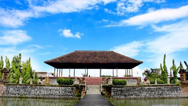 38 Tempat Wisata Di Lombok Lengkap Dengan Tips Saat 